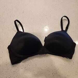 Victorias Secret Maternity Nursing Bra 34DD Black Wireless Lined Padded